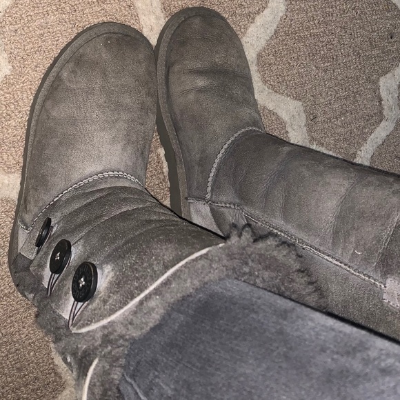 UGG Bailey Button Boots - Picture 1 of 7